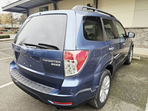 Used 2011 Subaru Forester 2.5X Premium w/ All-Weather Pkg image 5
