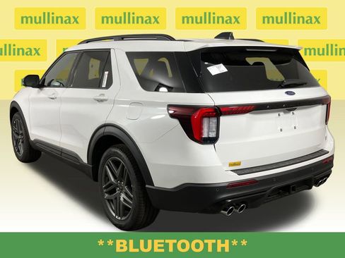 New 2026 Ford Explorer ST RWD image 9