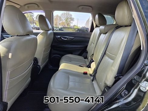 Used 2018 Nissan Rogue SV image 10