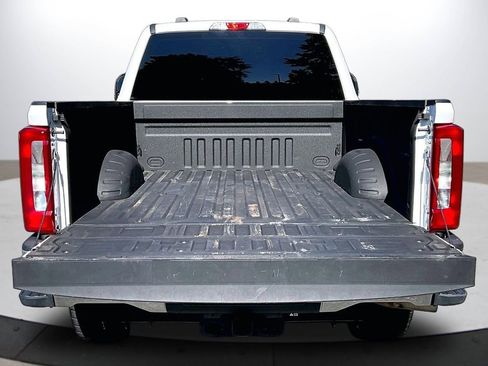 Used 2023 Ford F250 XLT AWD/4WD image 24
