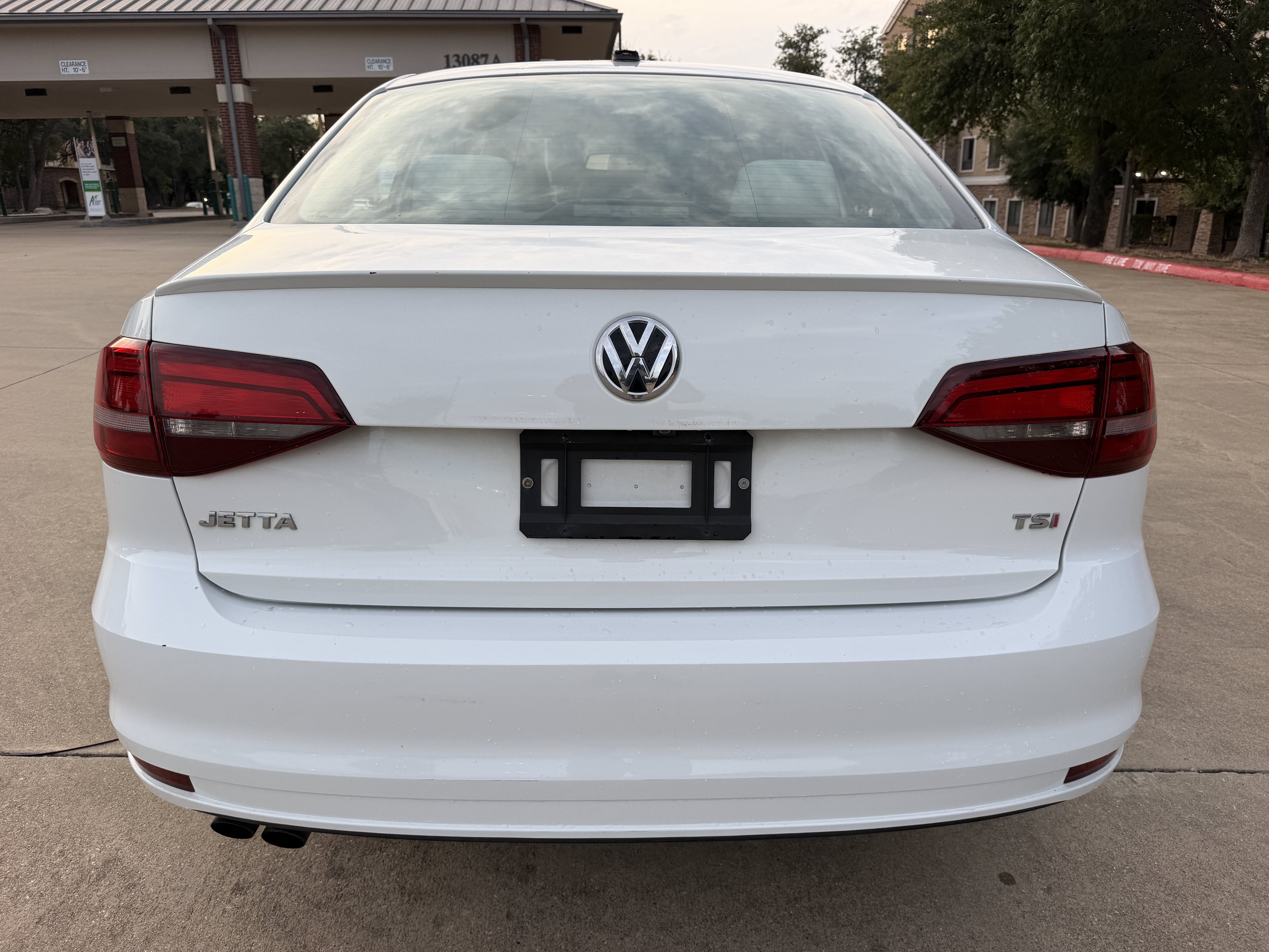 Used 2016 Volkswagen Jetta Sport FWD image 6