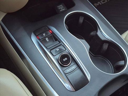 Used 2017 Acura MDX FWD image 12