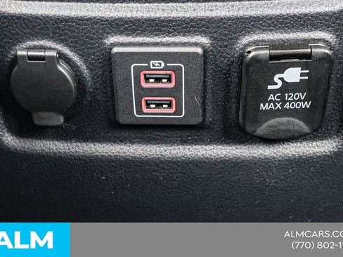 Used 2024 Nissan Titan SV w/ SV Convenience Package RWD image 47