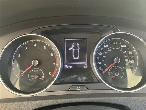 Used 2017 Volkswagen Golf Alltrack SE image 13