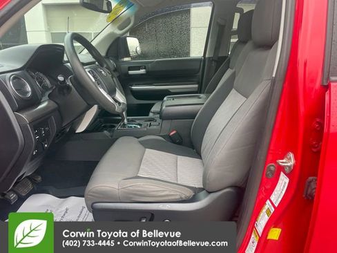 Used 2014 Toyota Tundra SR5 w/ SR5 Upgrade Package AWD/4WD image 17