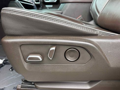 Used 2023 GMC Sierra 1500 Denali w/ Technology Package image 17