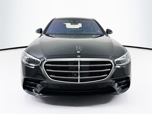 Certified 2022 Mercedes-Benz S 580 4MATIC Sedan image 2