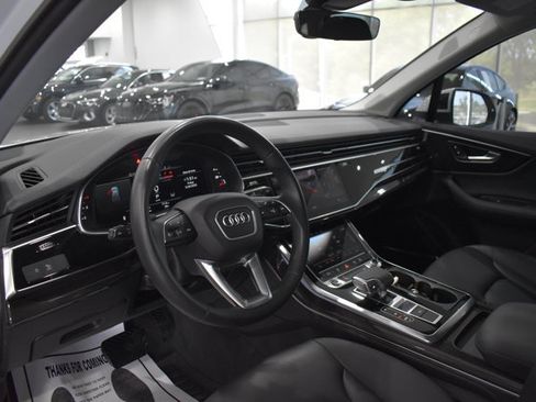 Used 2023 Audi Q7 3.0T Premium Plus w/ Premium Plus Package AWD/4WD image 12