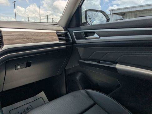Used 2022 Volkswagen Atlas SE FWD image 13