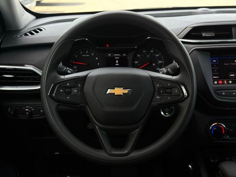 Used 2023 Chevrolet TrailBlazer LT image 53