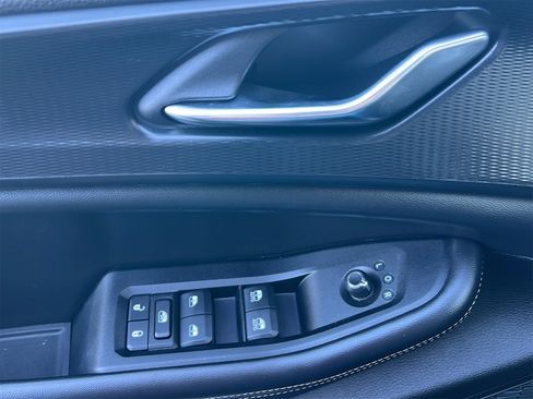 Used 2024 Jeep Grand Cherokee L Laredo image 27