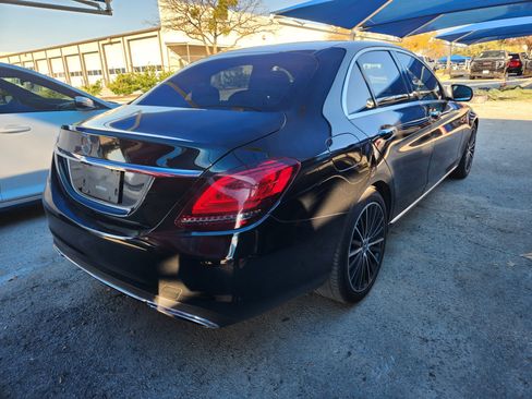 Used 2020 Mercedes-Benz C 300 Sedan image 4