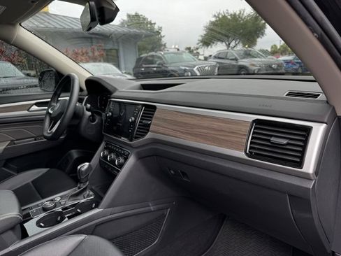Used 2022 Volkswagen Atlas SEL image 10