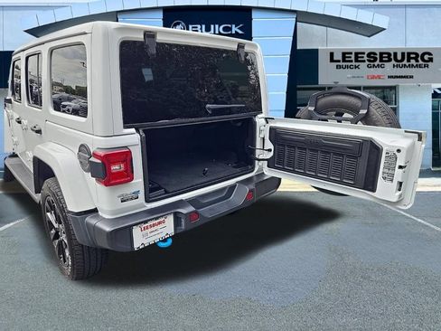 Used 2024 Jeep Wrangler Unlimited Sahara AWD/4WD image 50