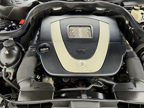 Used 2010 Mercedes-Benz E 350 4MATIC Sedan image 27