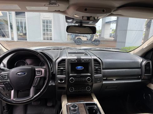 Used 2020 Ford Expedition Max Platinum RWD image 6