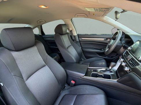 Used 2018 Honda Accord LX image 15