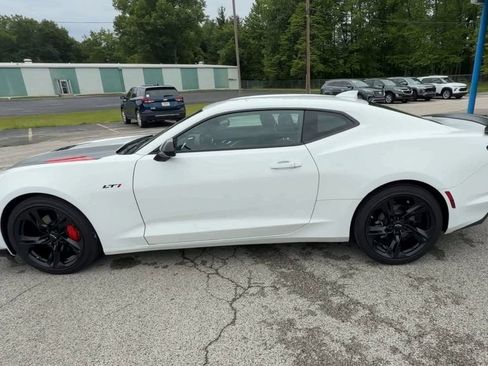 Used 2023 Chevrolet Camaro LT RWD image 5