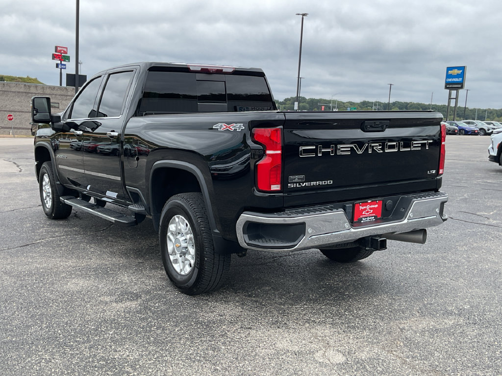 Used 2024 Chevrolet Silverado 2500 LTZ w/ LTZ Convenience Package AWD/4WD image 6