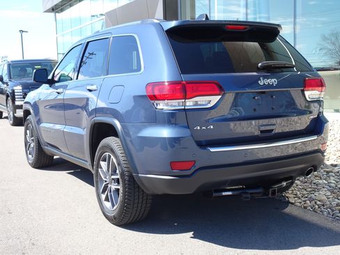 Used 2020 Jeep Grand Cherokee Limited image 3