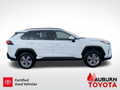 Certified 2024 Toyota RAV4 LE AWD/4WD image 9