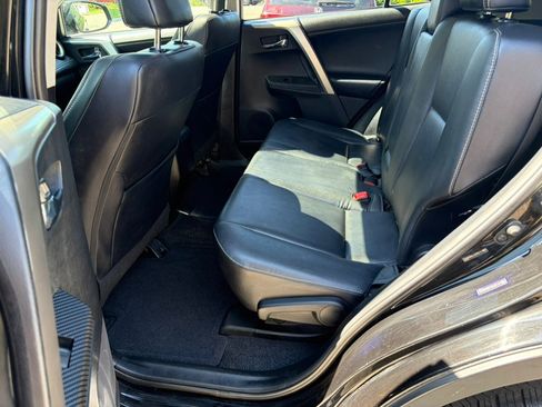 Used 2013 Toyota RAV4 Limited AWD/4WD image 19