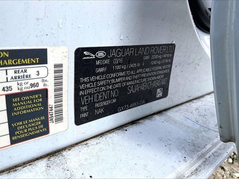 Used 2017 Jaguar XE First Edition image 29