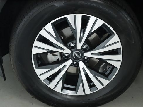 Certified 2023 Nissan Rogue SV w/ SV Premium B Package AWD/4WD image 38