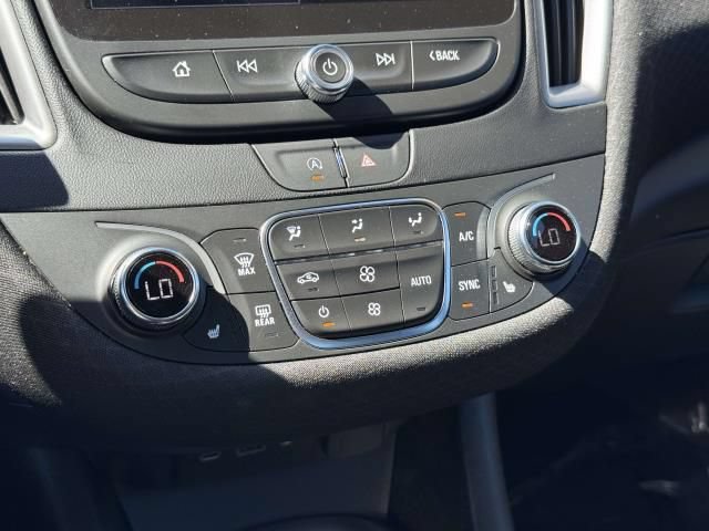 Used 2025 Chevrolet Malibu LT FWD image 24
