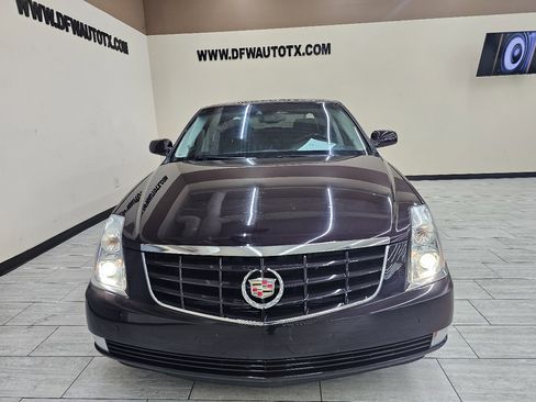 Used 2008 Cadillac DTS Performance image 3