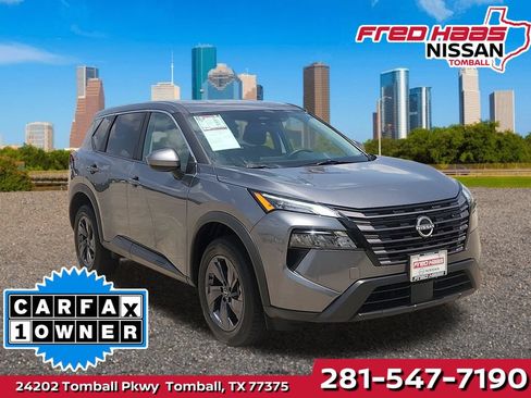 Used 2026 Nissan Rogue SV FWD image 1