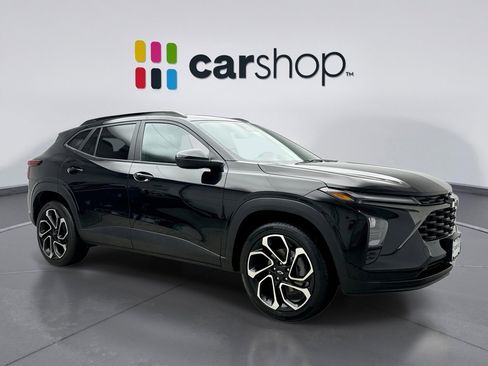 Used 2024 Chevrolet Trax RS w/ Sunroof Package image 7