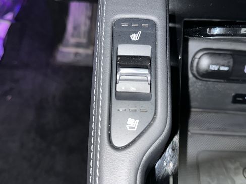 Used 2022 Kia Telluride EX w/ EX Premium Package image 37