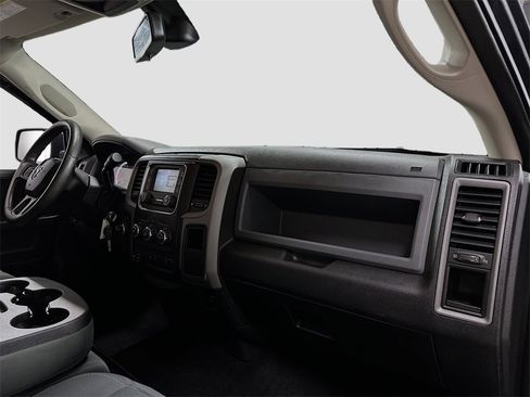 Used 2015 RAM 2500 Tradesman w/ Chrome Appearance Group image 30