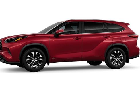 New 2026 Toyota Highlander XLE image 3
