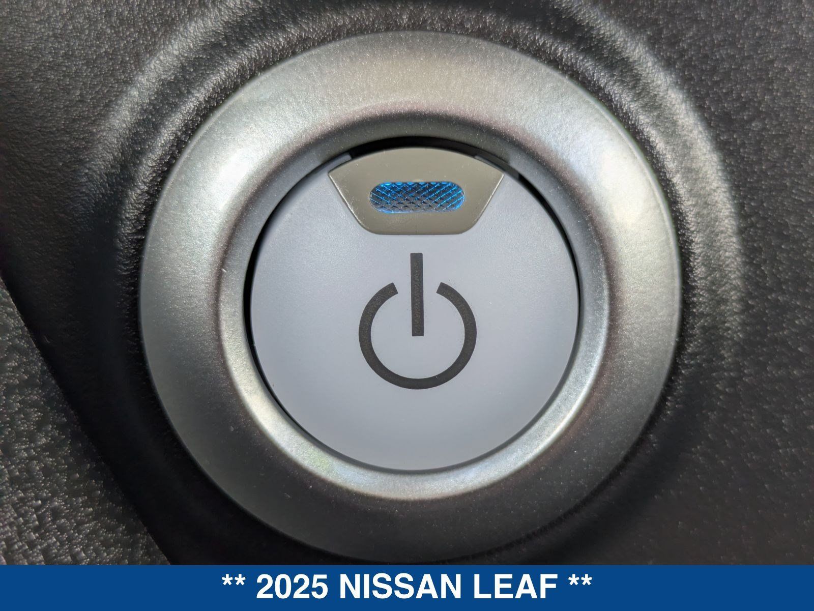 Used 2025 Nissan Leaf S FWD image 33