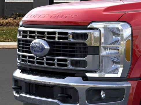 New 2026 Ford F450 XLT w/ FX4 Off-Road Package AWD/4WD image 17