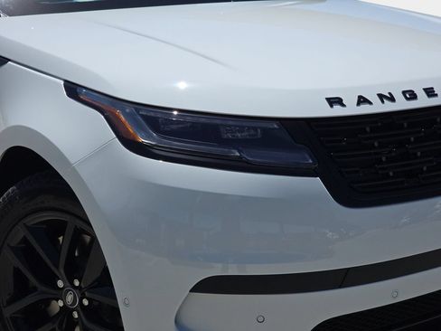 New 2026 Land Rover Range Rover Velar S AWD/4WD image 33