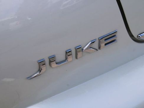 Used 2012 Nissan Juke SL w/ Sport Pkg AWD/4WD image 11