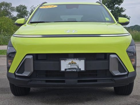 Used 2024 Hyundai Kona SEL AWD/4WD image 3