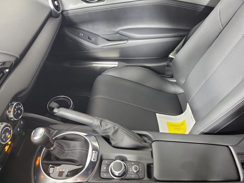 New 2026 MAZDA MX-5 Miata RF Grand Touring RWD image 25