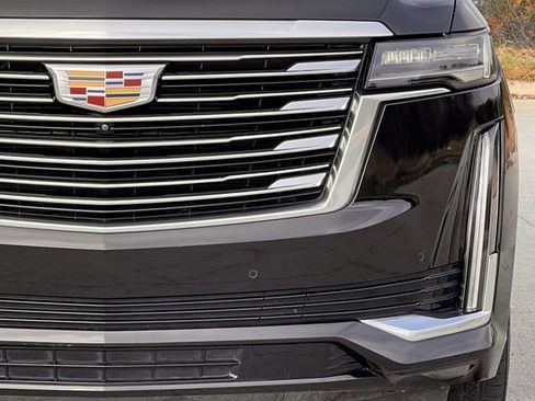 Used 2022 Cadillac Escalade ESV Premium Luxury Platinum image 10