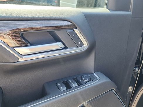 New 2026 GMC Sierra 1500 Elevation image 15