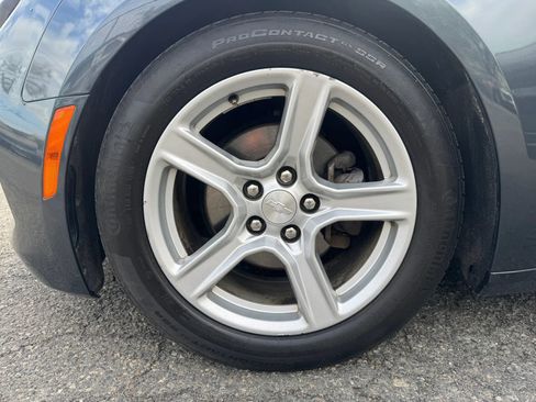 Used 2020 Chevrolet Camaro LT image 27