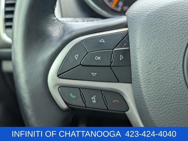 Used 2020 Jeep Grand Cherokee Altitude RWD image 25