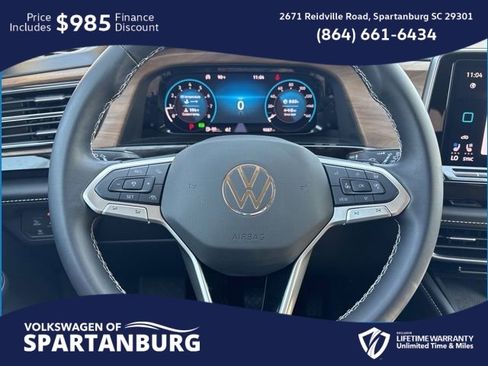 Used 2024 Volkswagen Atlas SE image 17