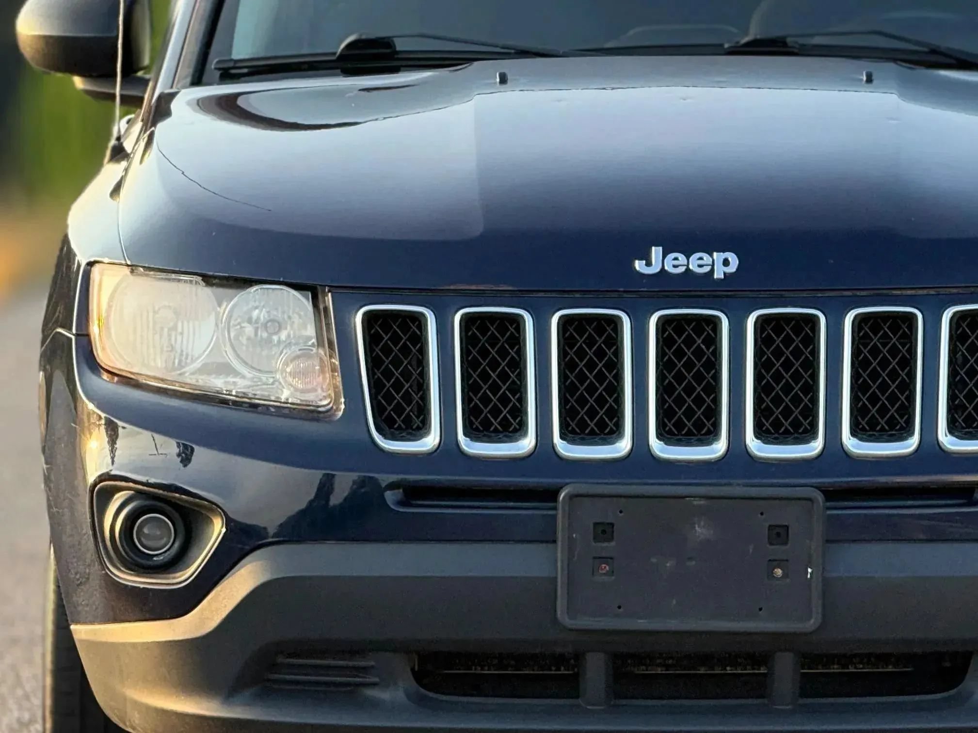 Used 2013 Jeep Compass Latitude AWD/4WD image 11