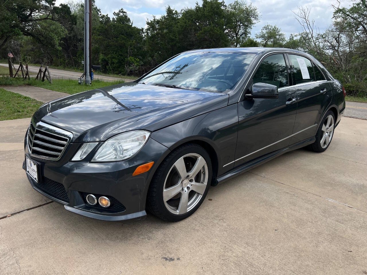 Used 2010 Mercedes-Benz E 350 Sedan image 6