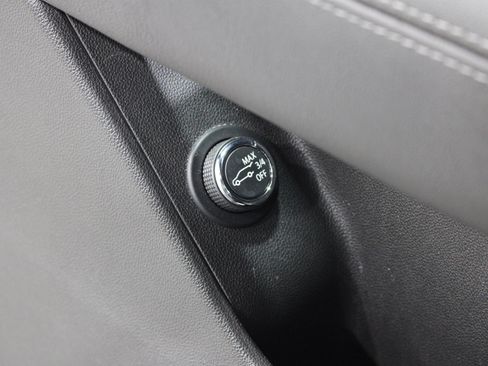 Used 2020 Cadillac XT5 Luxury FWD image 9