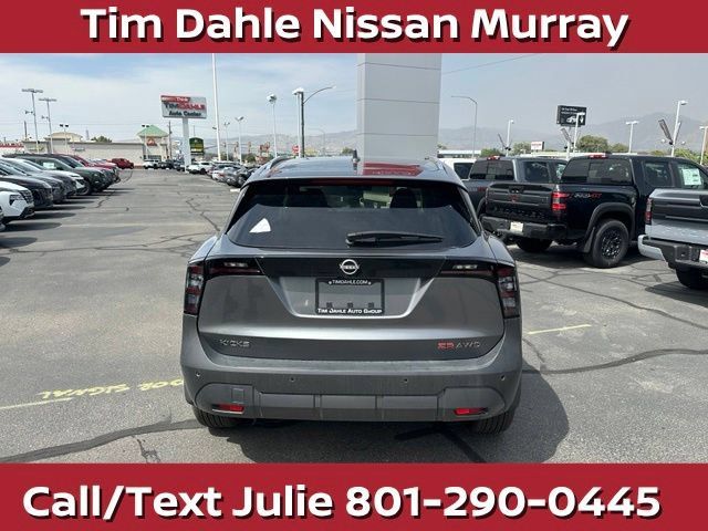 Used 2025 Nissan Kicks SR w/ Illumination Package AWD/4WD image 10